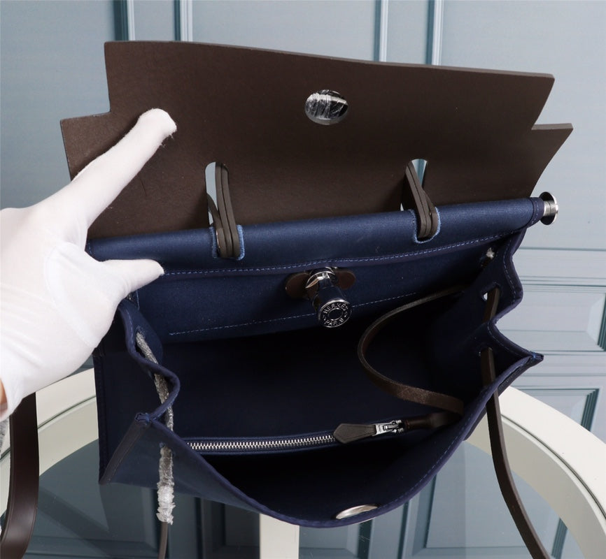 HM HERBAG ZIP 31 TOILE BLEU MARINE ET CHOCOLAT