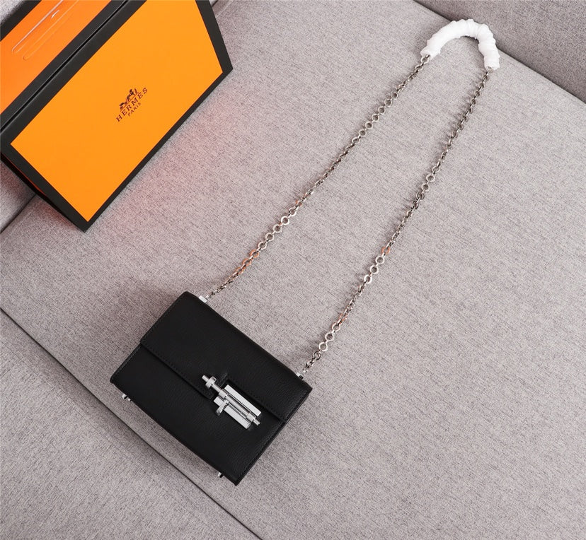MINI SAC HM VERROU 17 EN CUIR DE VEAU NOIR