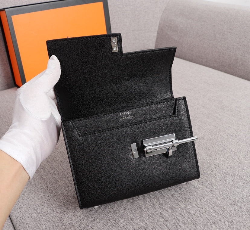 MINI SAC HM VERROU 17 EN CUIR DE VEAU NOIR