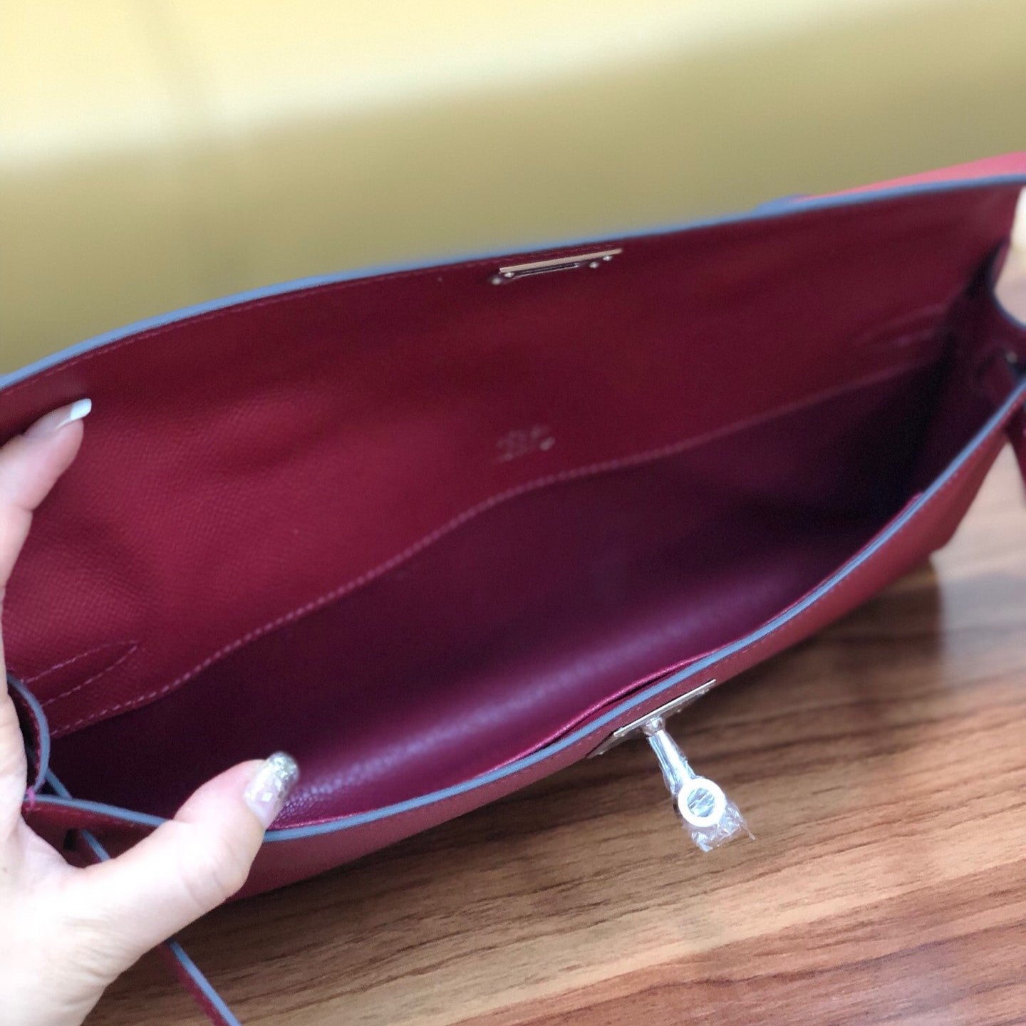 HM ケリーカット 31cm ブリックスイフト レザーショーツ