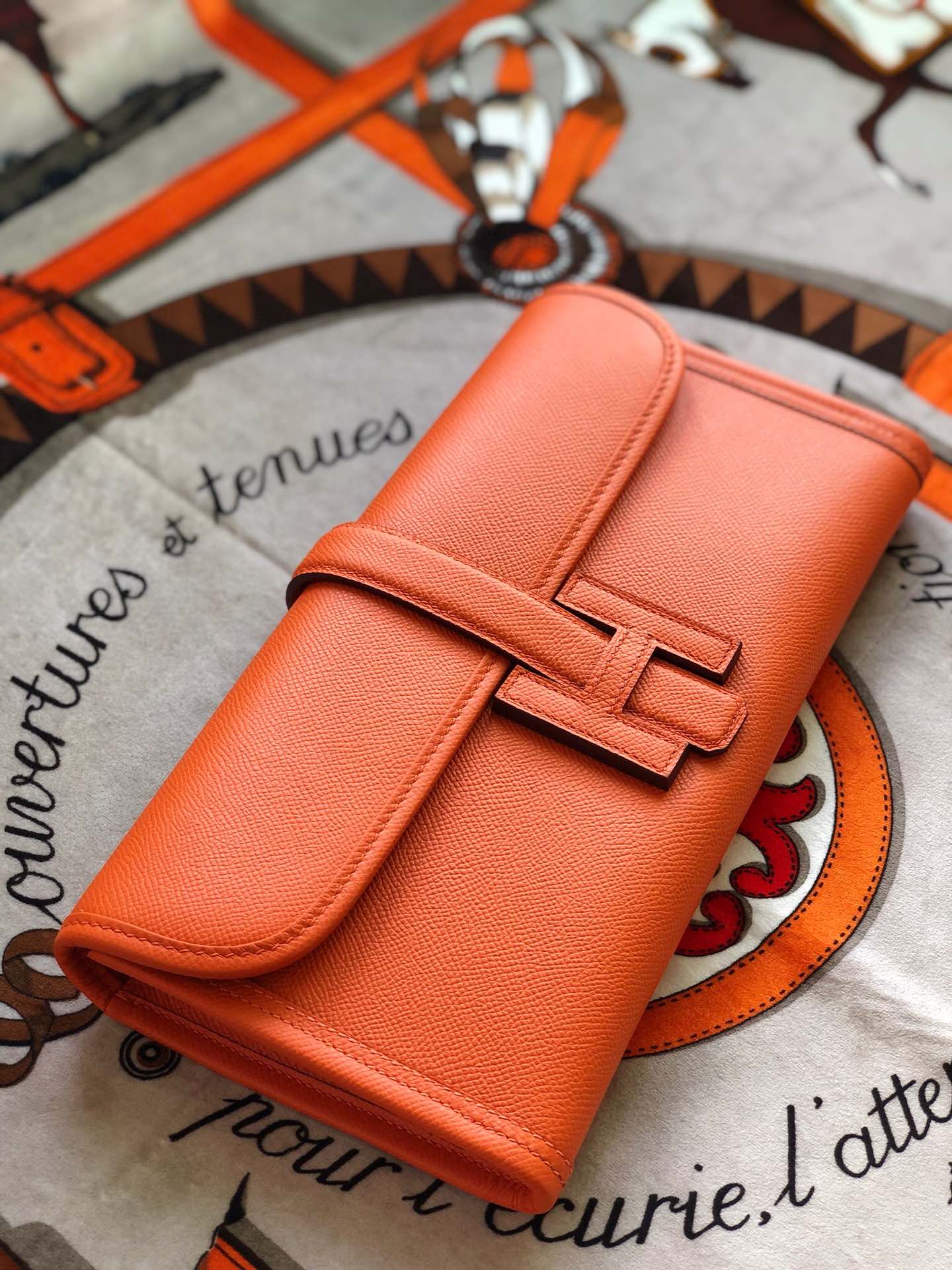 HM JIGE 29 ORANGE EPSOM 229071