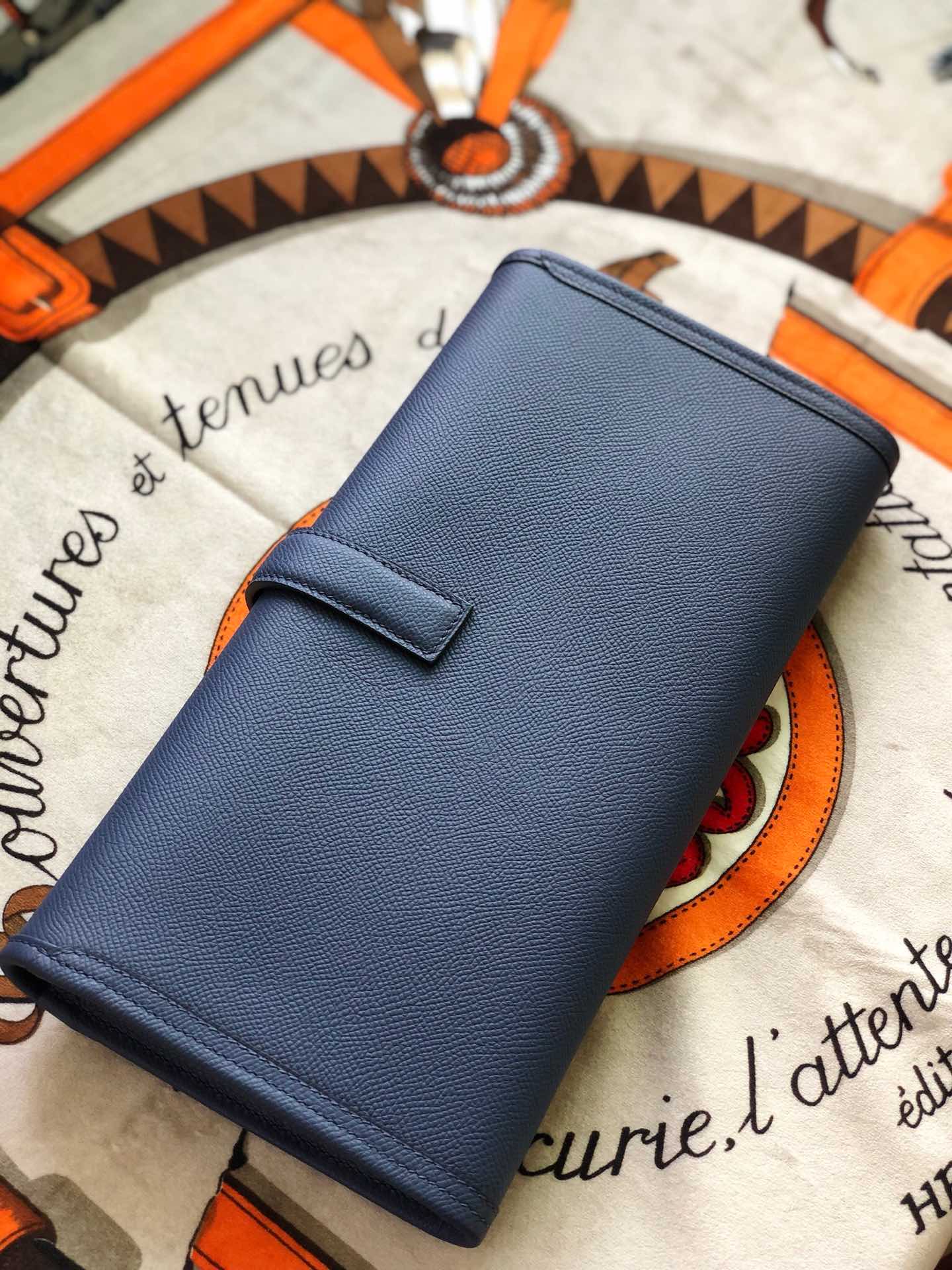 HM JIGE 29 BLEU NUIT EPSOM 229074