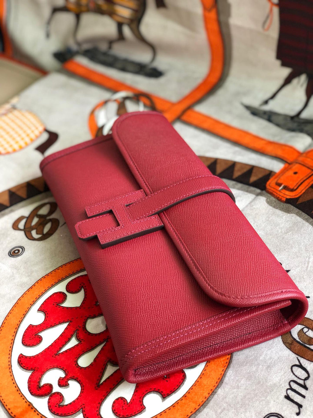 HM JIGE 29 BERRY RED EPSOM 229077