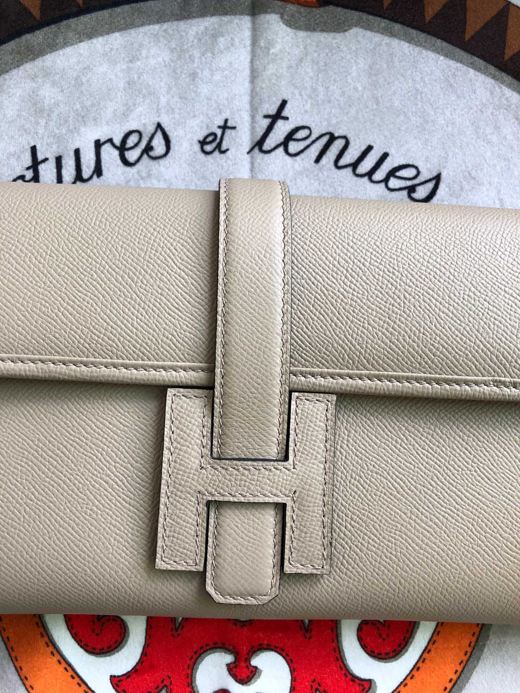 HM JIGE 29 EPSOM BLANC AMANDE 229078