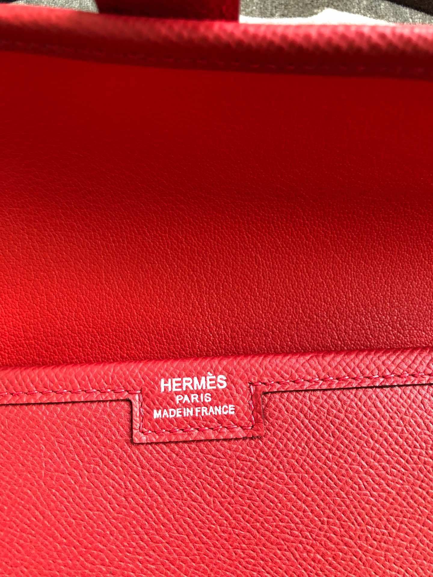 HM JIGE 29 EPSOM ROUGE 229079