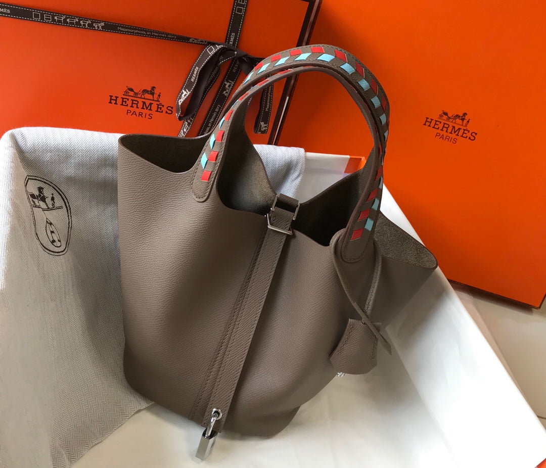 HM PICOTIN LOCK 18 TAUPE EPSOM AVEC SANGLE TRESSE