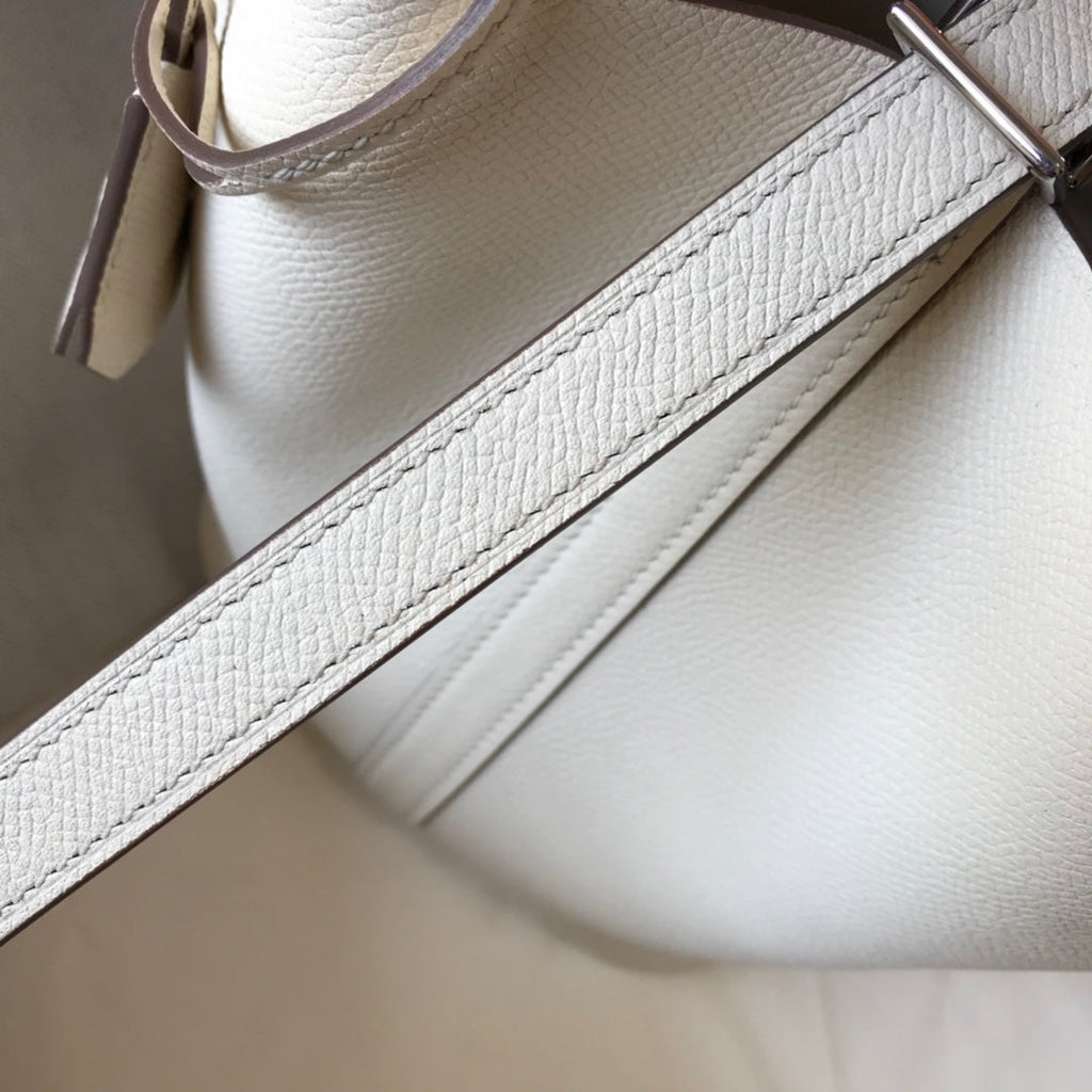 HM PICOTIN LOCK 22 EPSOM BLANC AVEC SANGLE TRESSE