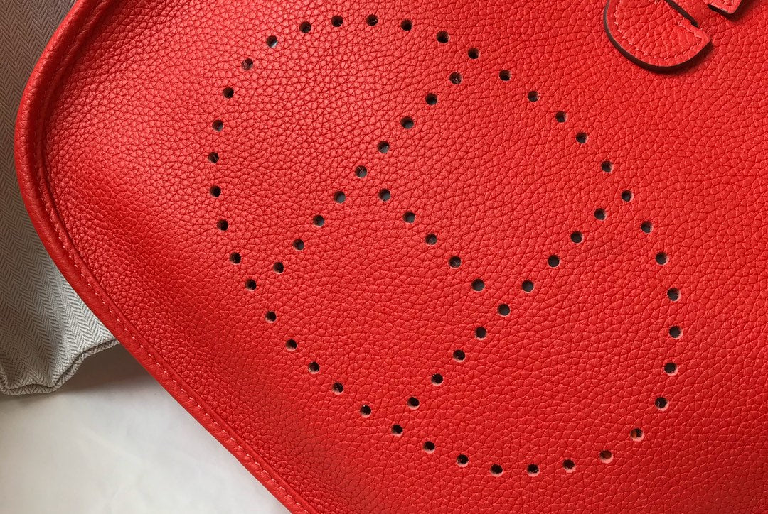 エブリン 29cm レッド トーゴ ショーツ
