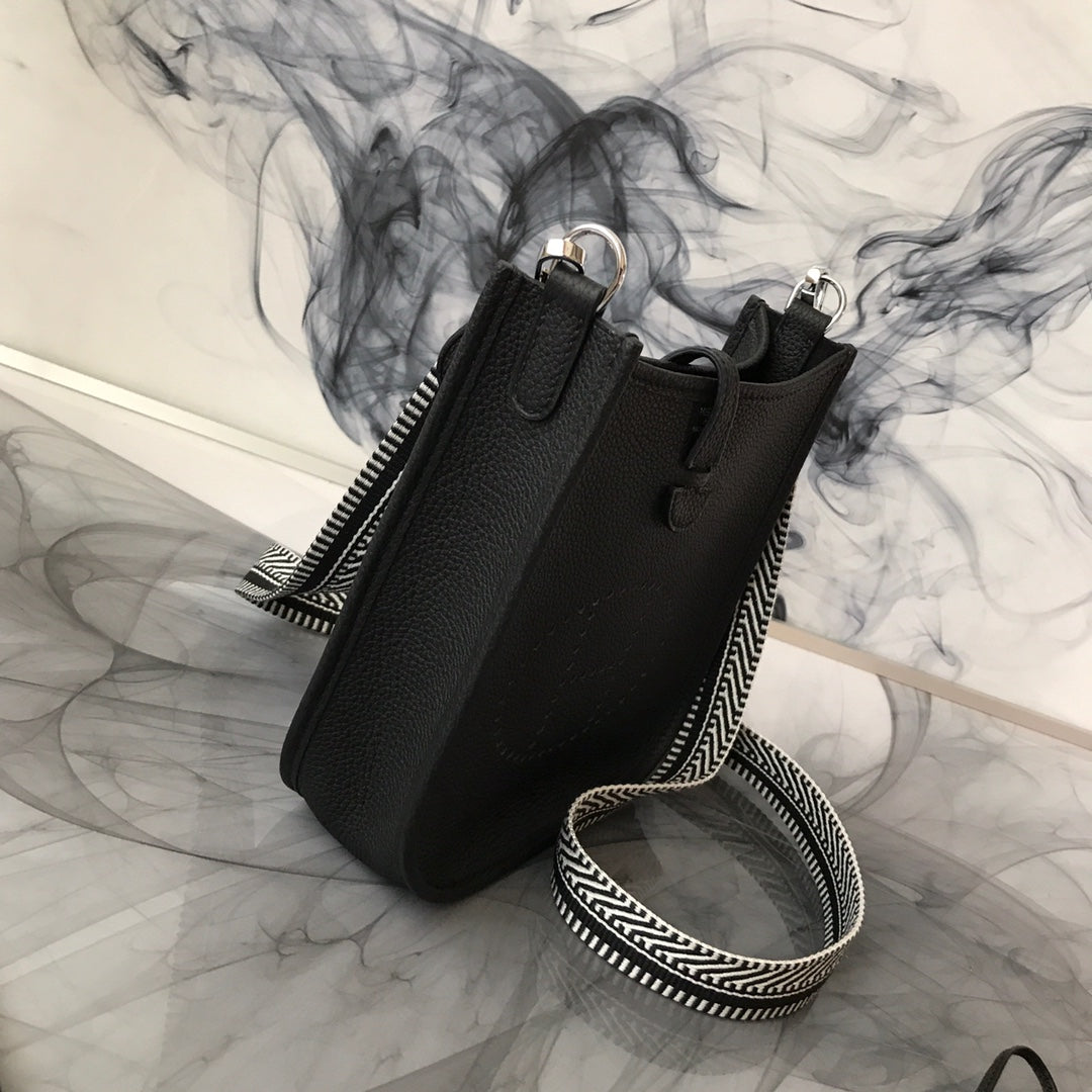 HM EVELYNE MINI 18 NOIR TOGO