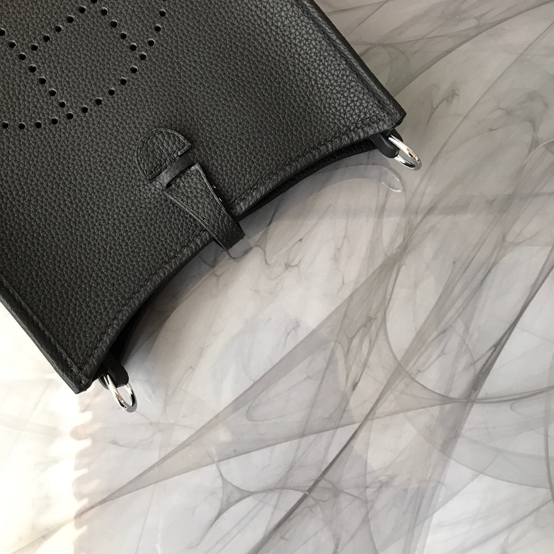 HM EVELYNE MINI 18 NOIR TOGO
