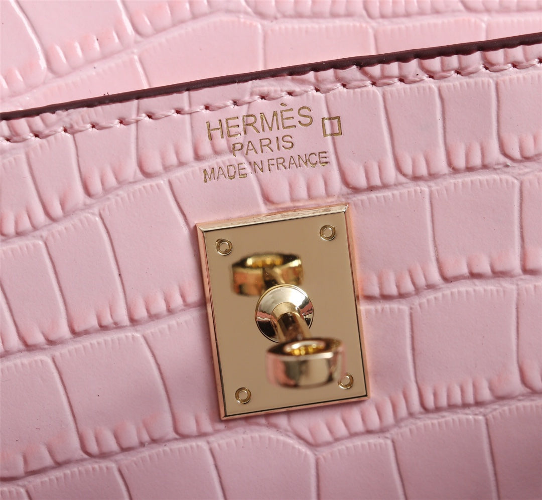 HM KELLY MINI 22 CUIR DE VEAU ROSE CLAIR GAUFRÉ QUINCAILLERIE DORÉ