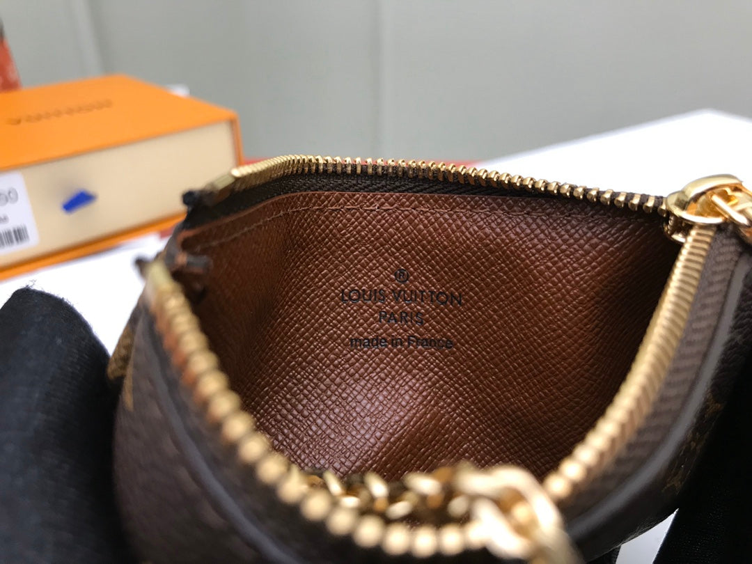 Pochette à clés LV 12 en toile monogrammée marron 