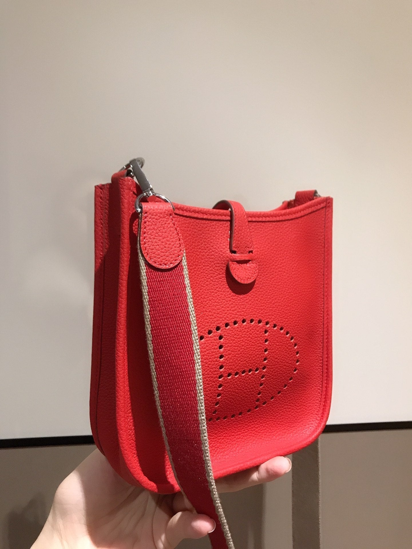 HM EVELYNE MINI 18 ROUGE TOGO