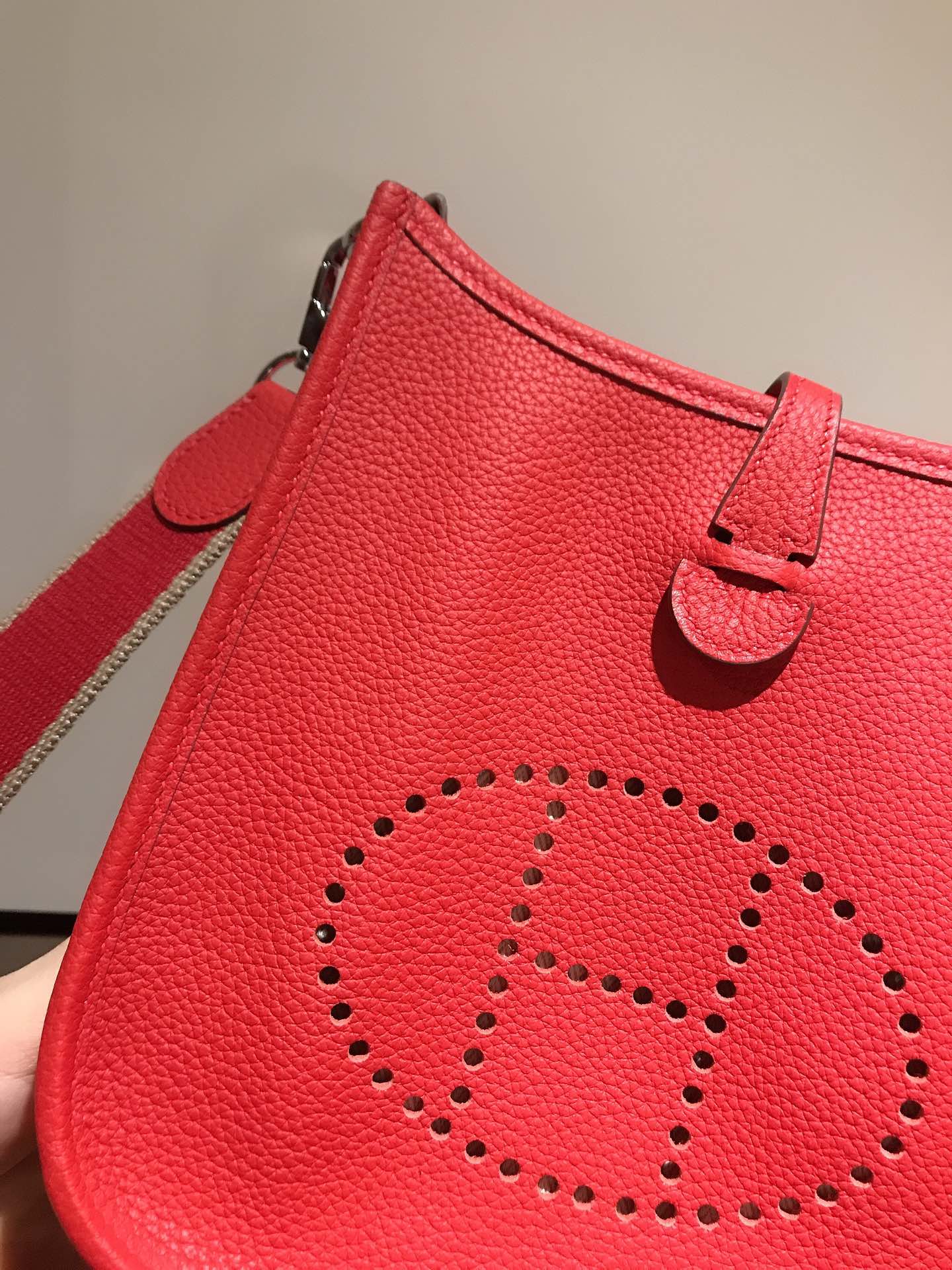 HM EVELYNE MINI 18 ROUGE TOGO