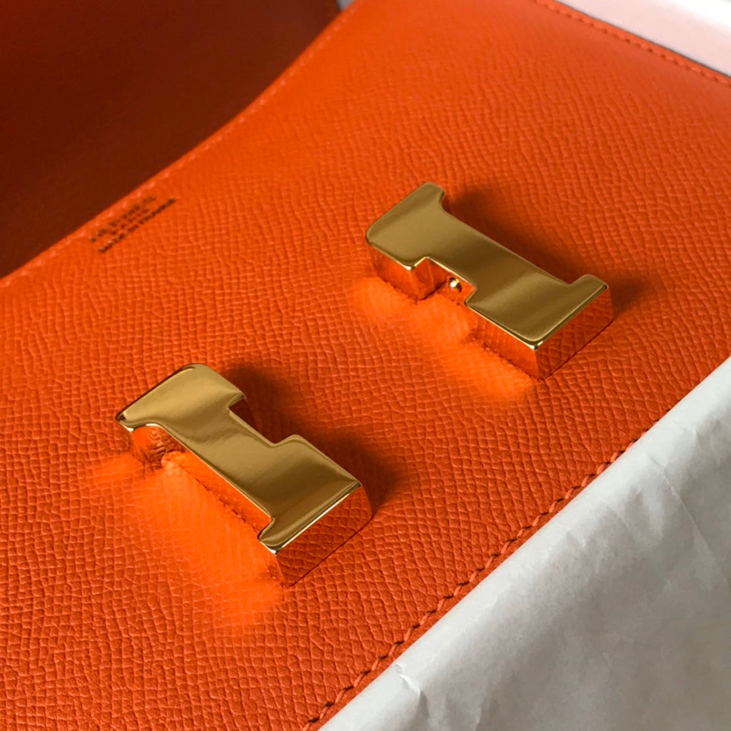 CONSTANCE 18 ORANGE EPSOM QUINCAILLERIE OR