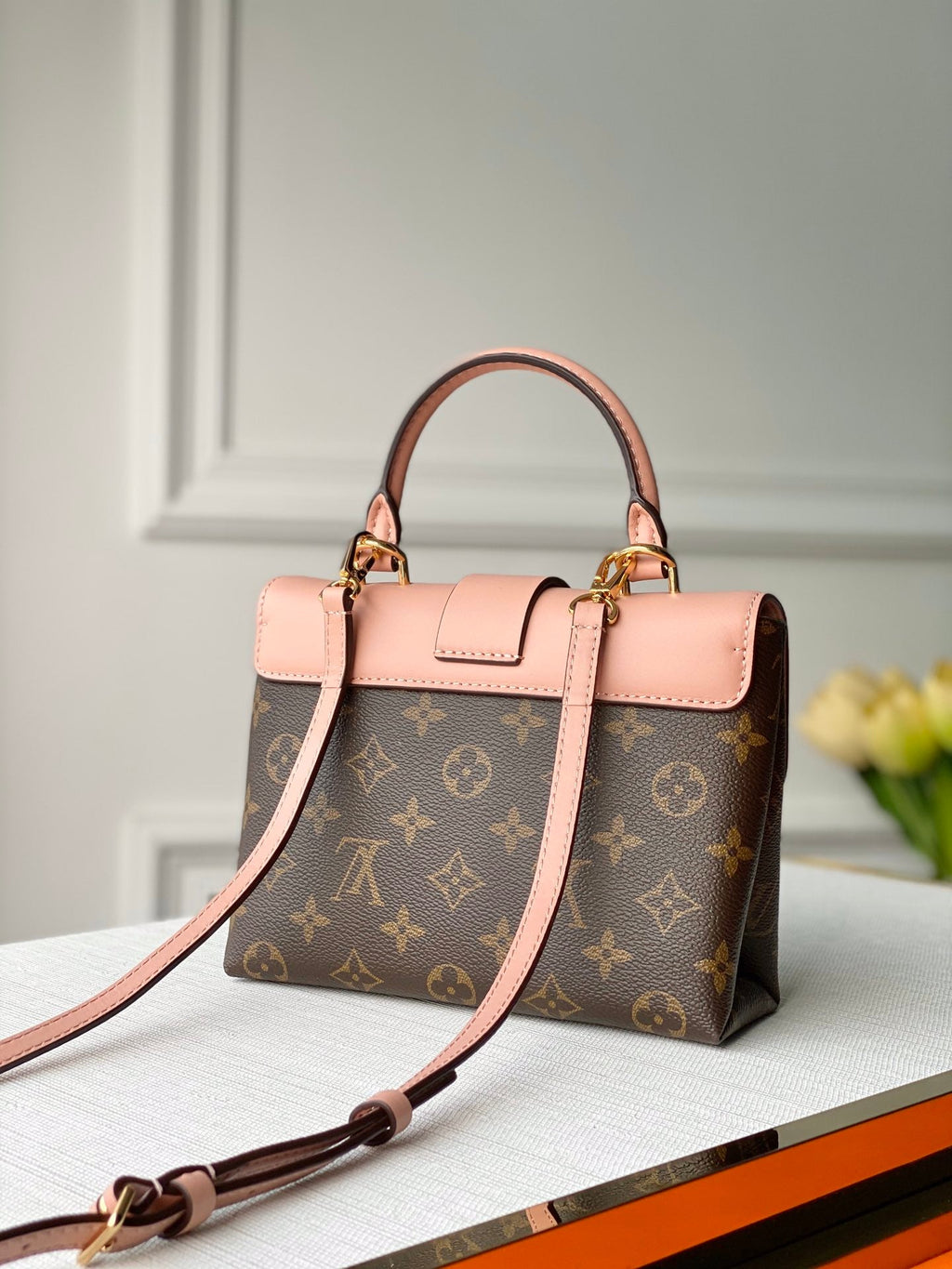 LOCKY BB 21 EN TOILE MONOGRAMME MARRON ET CUIR DE VEAU PÊCHE BOUCLE OR