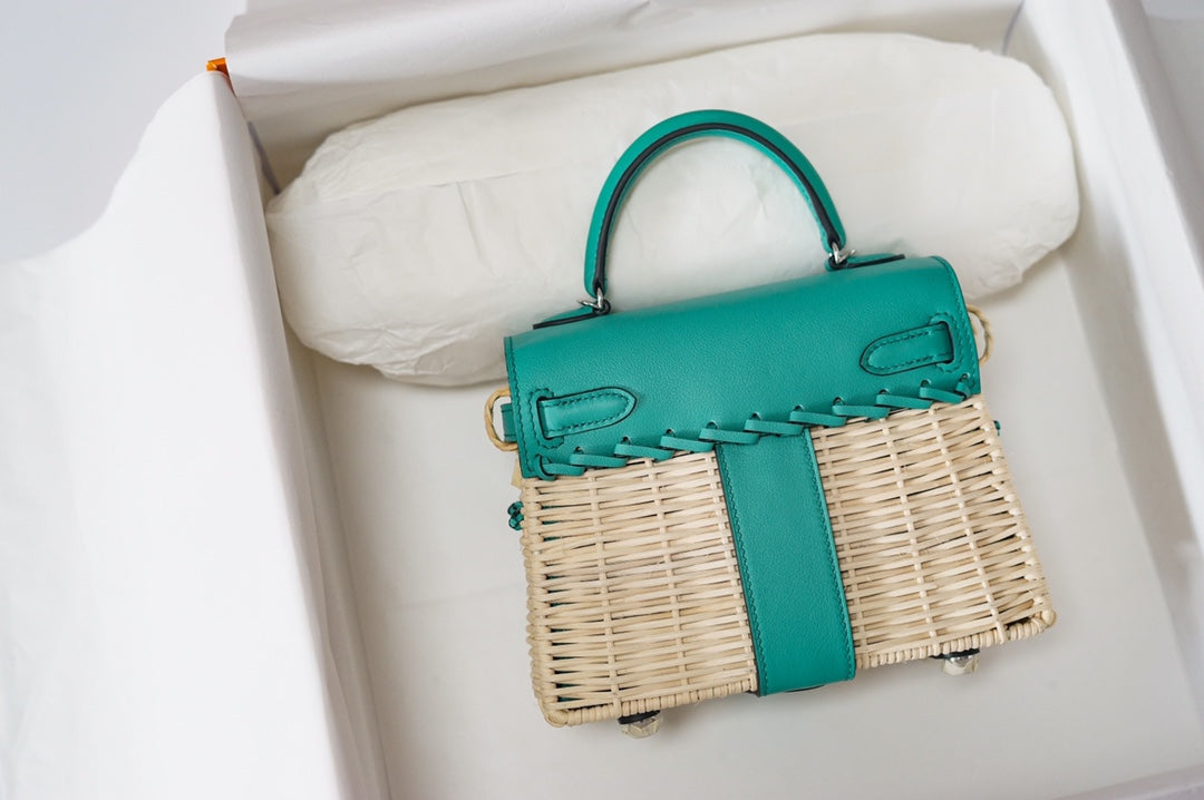 HM KELLY 20 PICNIC KELLY VERT VERONE BAMBOO AND RATTAN