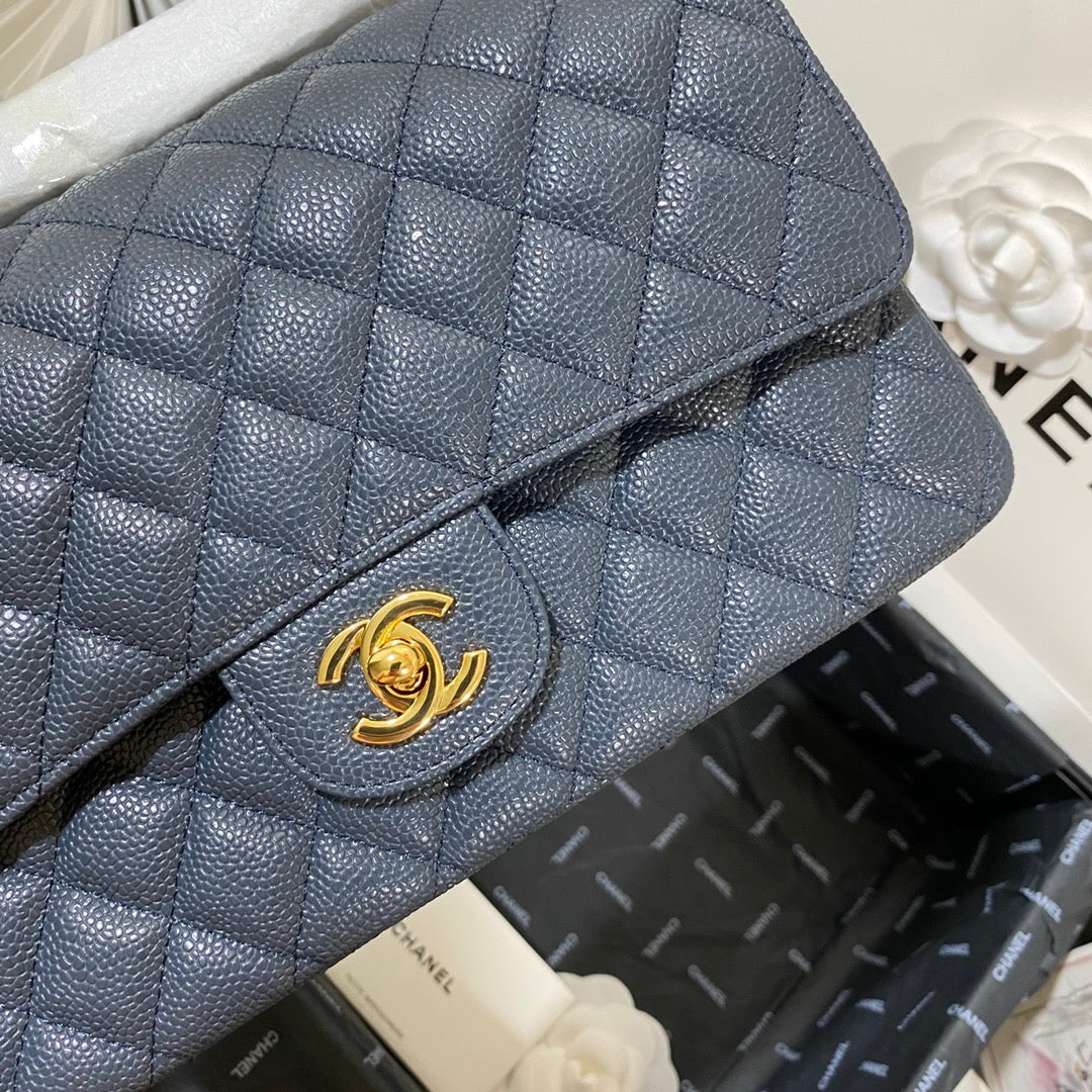 FLAP BAG MEDIUM 25 DARK BLUE CAVIAR GHW