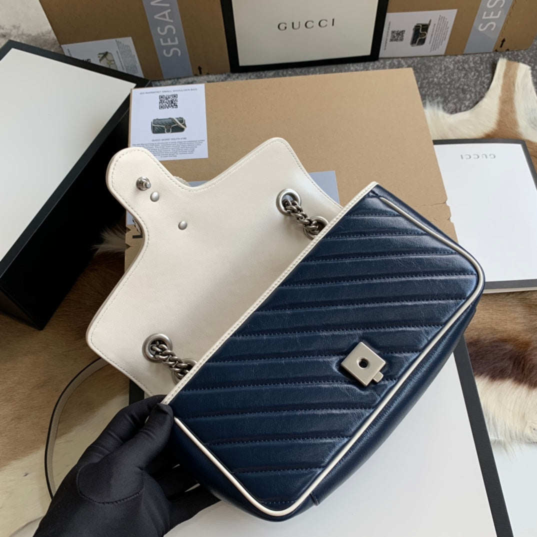 SAC À MAIN GG MARMONT MOYEN 26 EN CUIR DE VEAU BLEU NUIT
