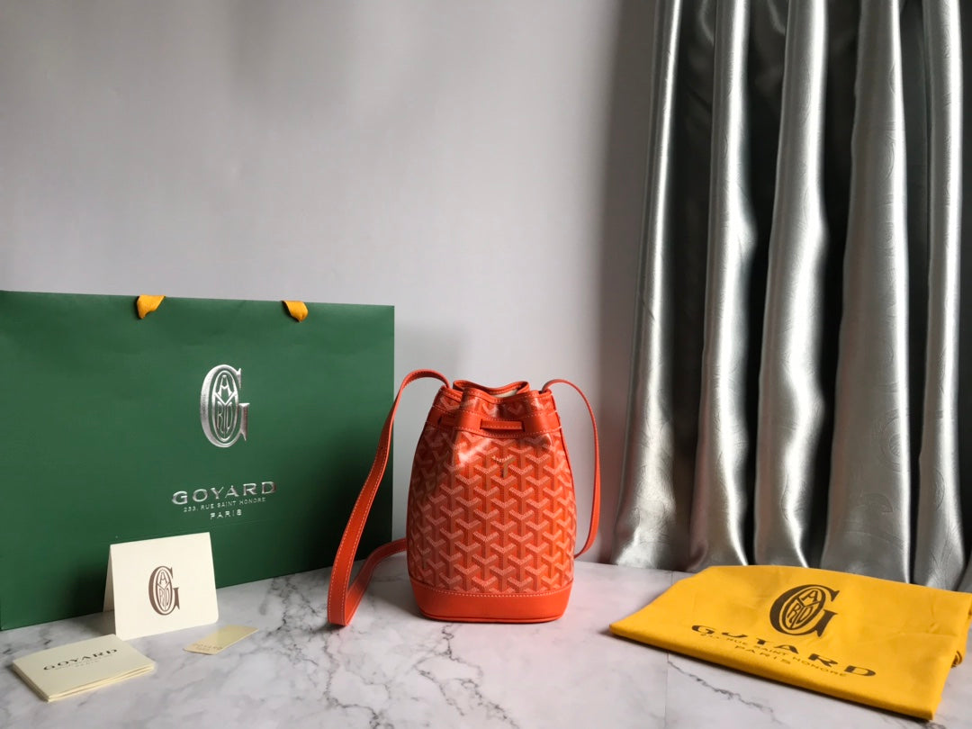 SAC SEAU PETIT FLOT 22 EN TOILE GOYARDINE ORANGE ET GARNITURE AGNEAU