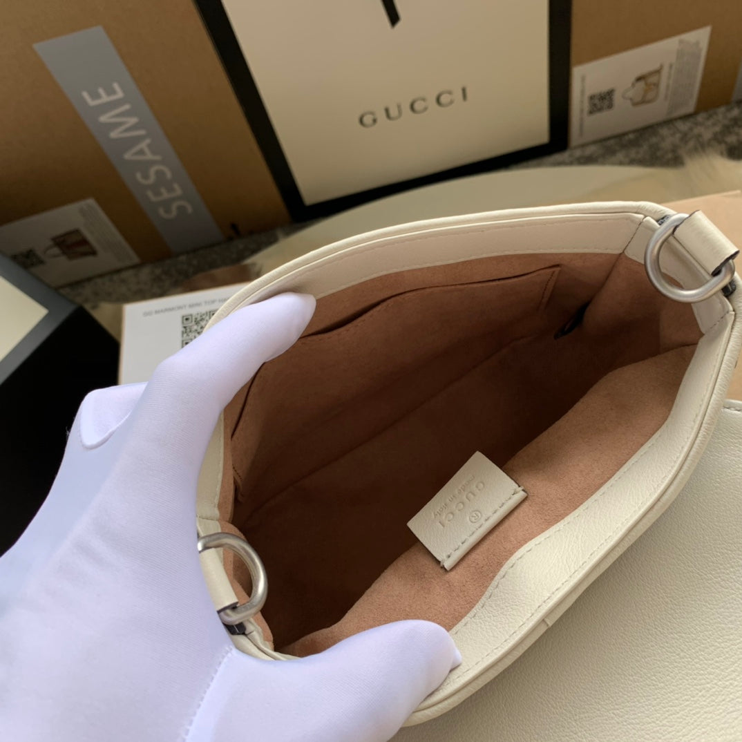 SAC À MAIN GG MARMONT MINI 21 EN CUIR DE VEAU BLEU NUIT