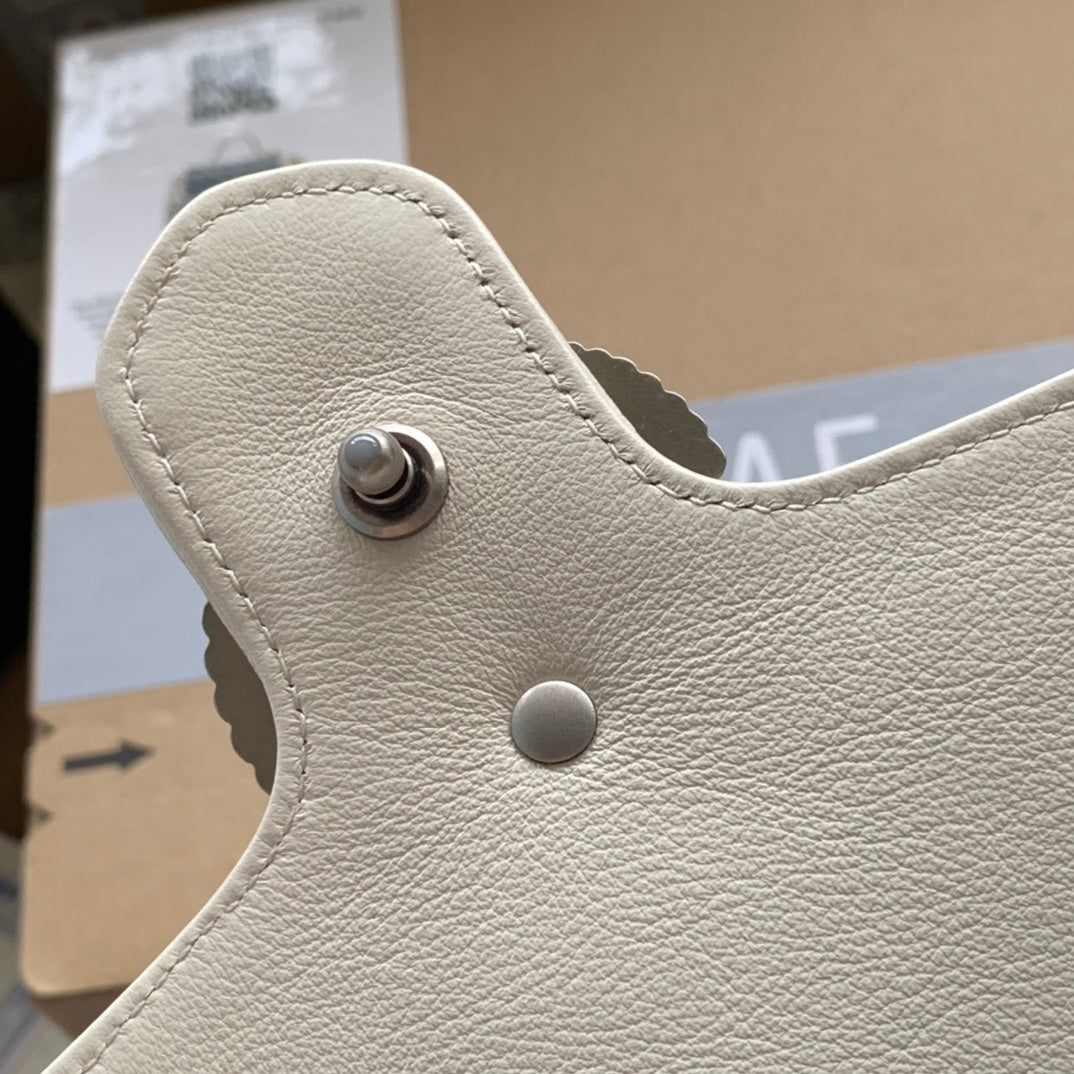SAC À MAIN GG MARMONT MINI 21 EN CUIR DE VEAU BLEU NUIT