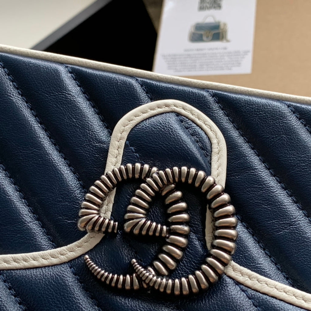 SAC À MAIN GG MARMONT MINI 21 EN CUIR DE VEAU BLEU NUIT