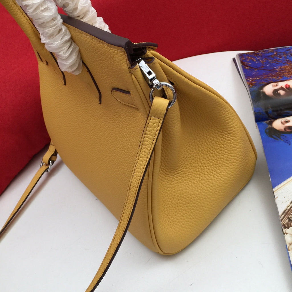 SAC HM BIRKIN 30 CM EN CUIR DE VEAU MOUTARDE, QUINCAILLERIE ARGENTÉE