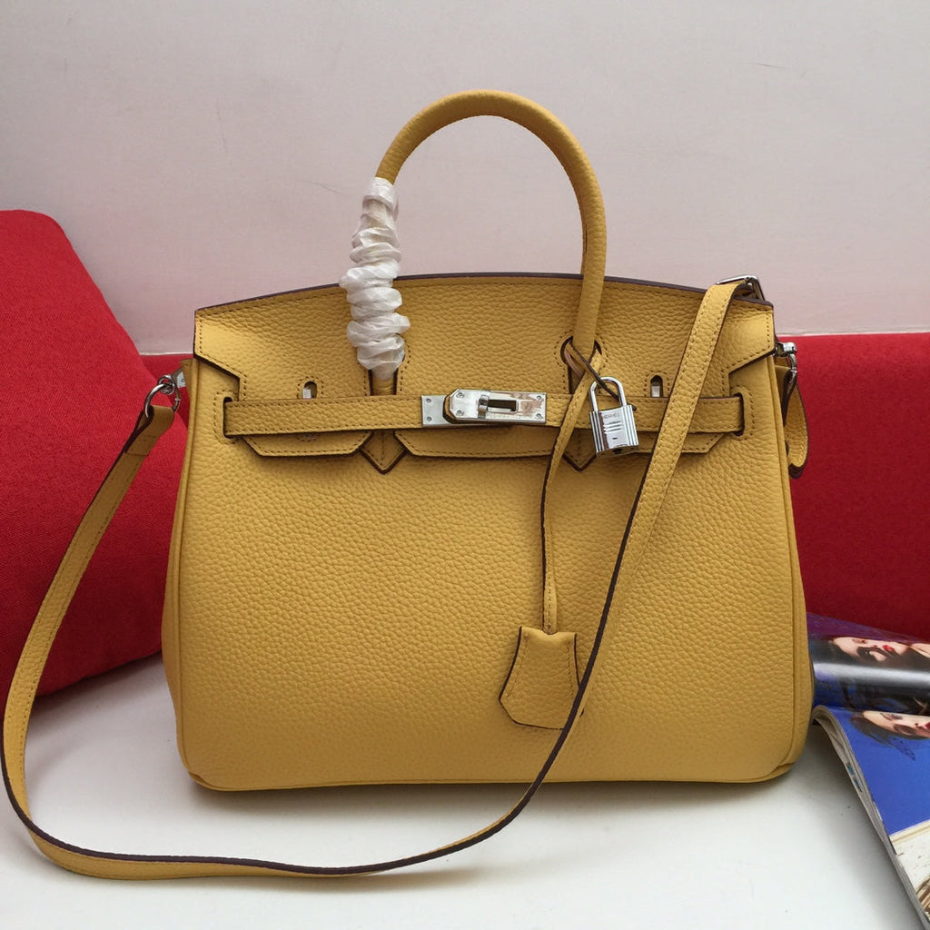 SAC HM BIRKIN 30 CM EN CUIR DE VEAU MOUTARDE, QUINCAILLERIE ARGENTÉE