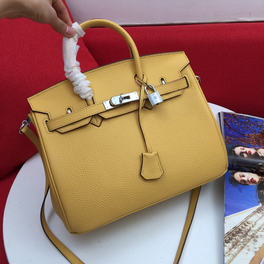 SAC HM BIRKIN 30 CM EN CUIR DE VEAU MOUTARDE, QUINCAILLERIE ARGENTÉE
