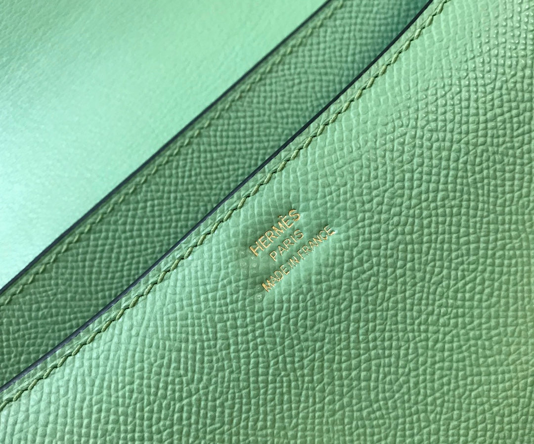 CONSTANCE 24 CUIR EPSOM VERT QUINCAILLERIE OR