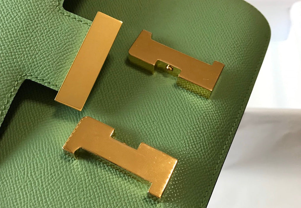 CONSTANCE 24 CUIR EPSOM VERT QUINCAILLERIE OR