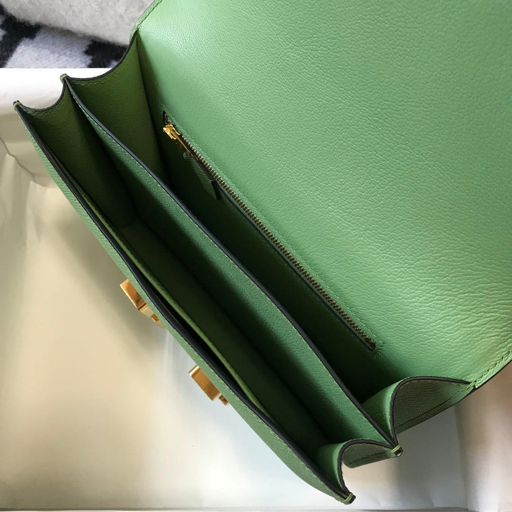 CONSTANCE 24 CUIR EPSOM VERT QUINCAILLERIE OR
