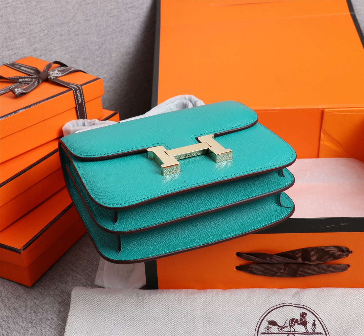 SAC HM CONSTANCE 19 TURQUOISE EPSOM QUINCAILLERIE OR