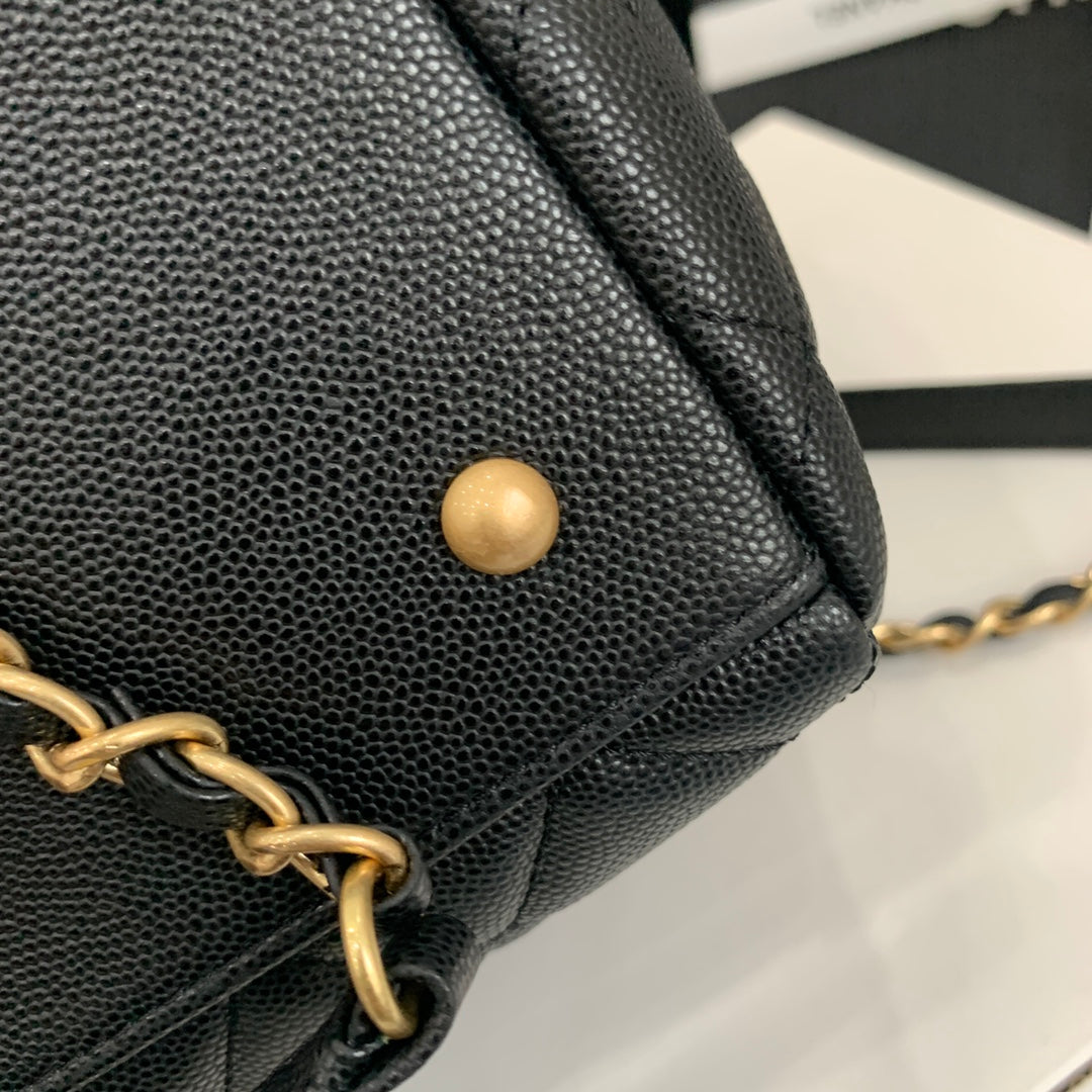 CC SHOPPING BAG 30CM BLACK QUILTED CAVIAR LEATHER GHW