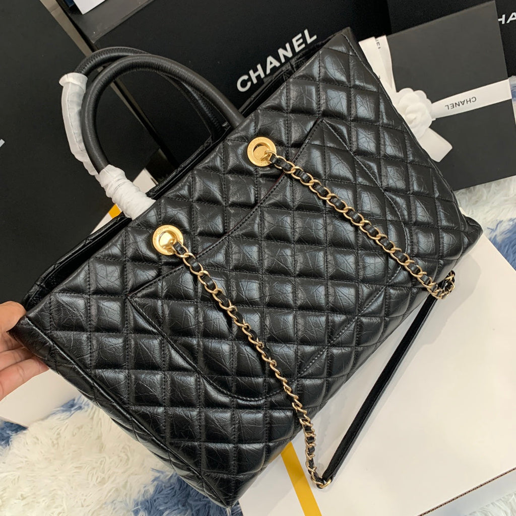 CC SHOPPING BAG 38CM BLACK QUILTED AGED CALFSKIN GHW