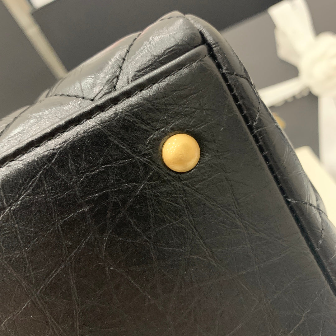CC SHOPPING BAG 30CM BLACK QUILTED AGED CALFSKIN GHW