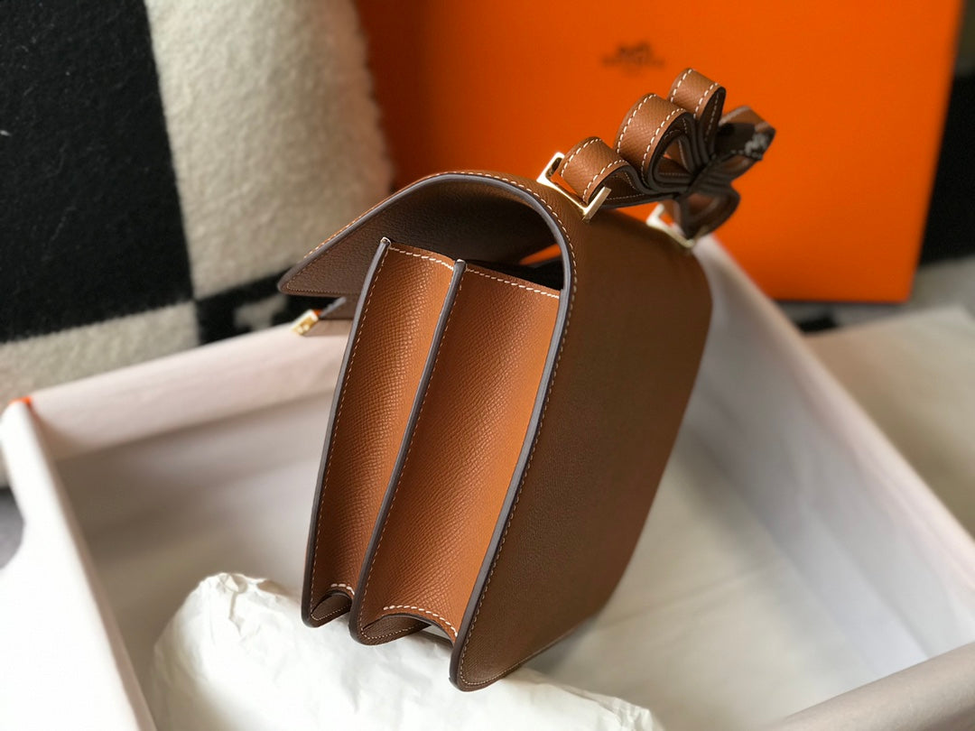CONSTANCE 24 GOLD CUIR EPSOM QUINCAILLERIE DORÉ