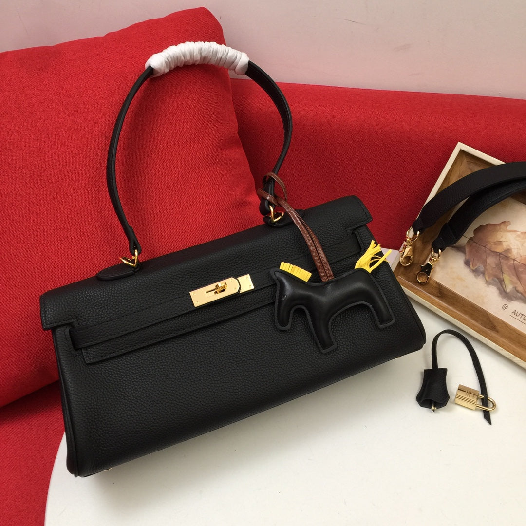 HM ショルダーバッグ 35 ブラック トーゴ ゴールド金具