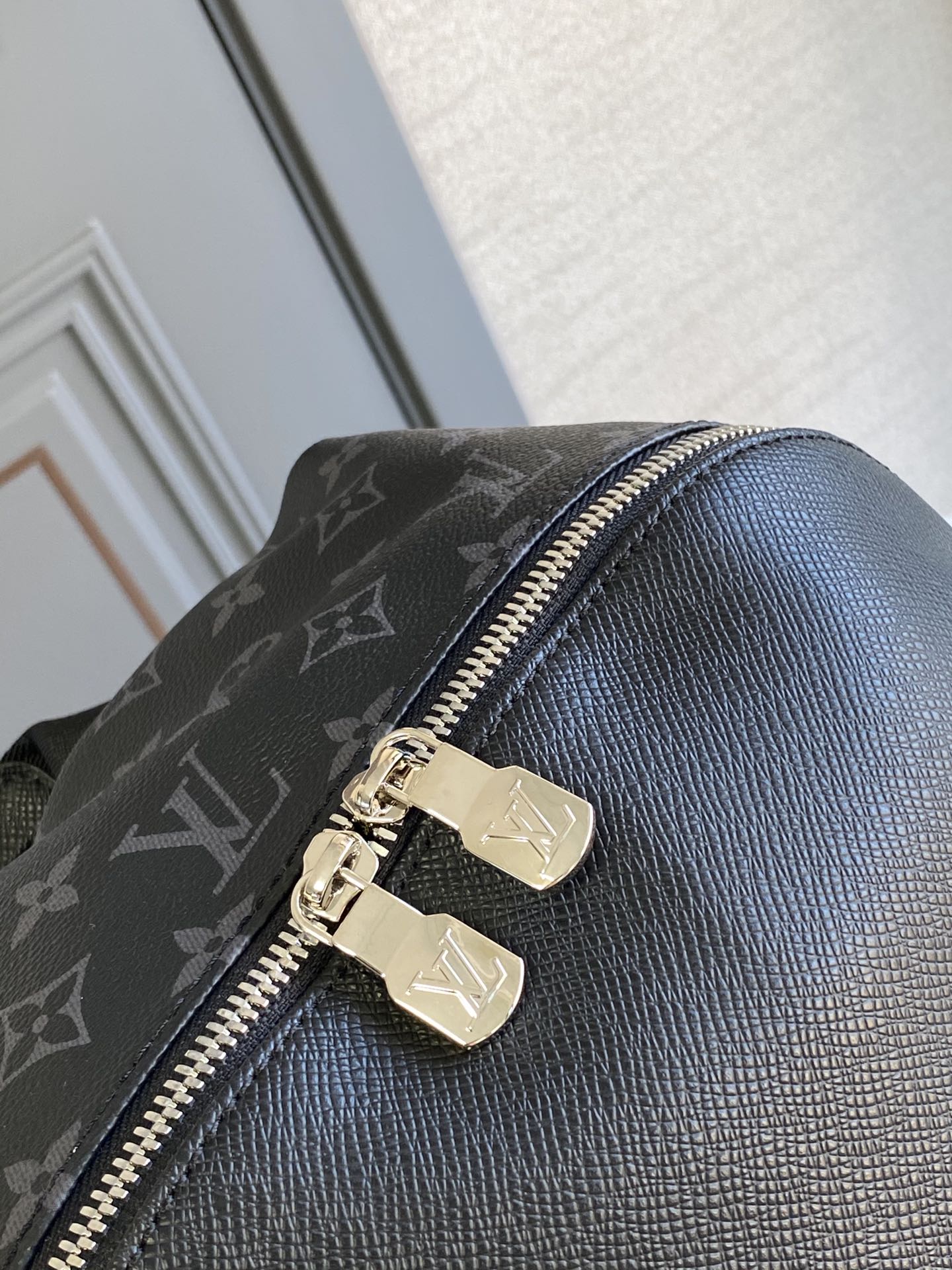 SAC À DOS DISCOVERY 40 EN TOILE MONOGRAMME NOIRE