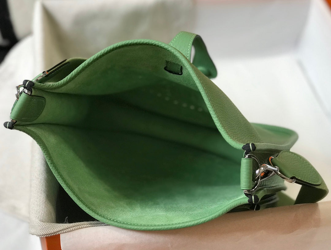 EVELYNE 29CM TOGO VERT SHW