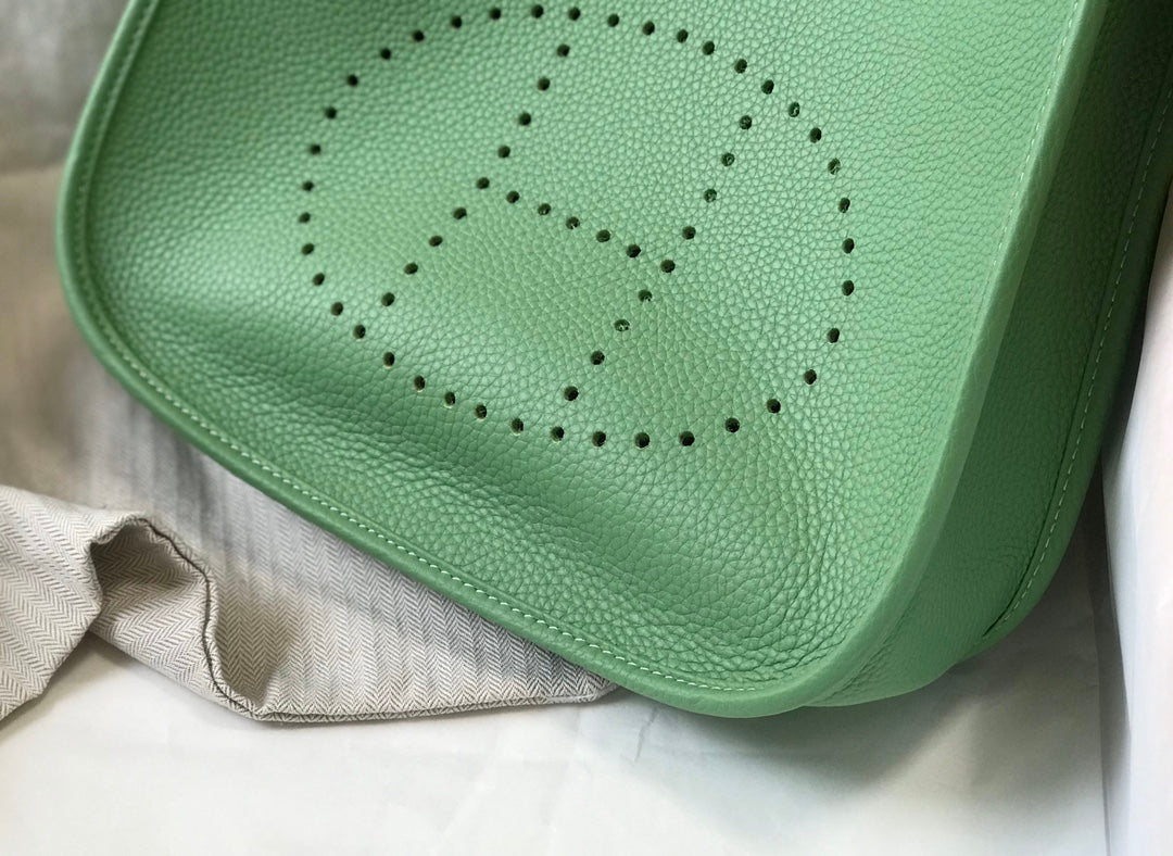 EVELYNE 29CM TOGO VERT SHW