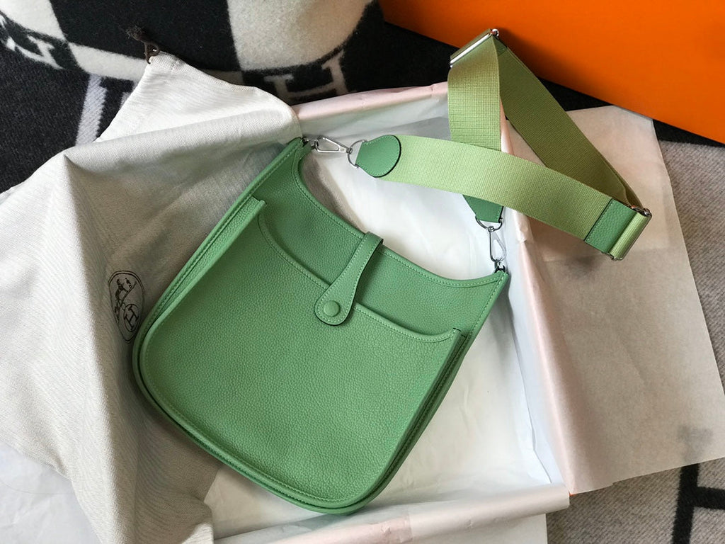 EVELYNE 29CM TOGO VERT SHW