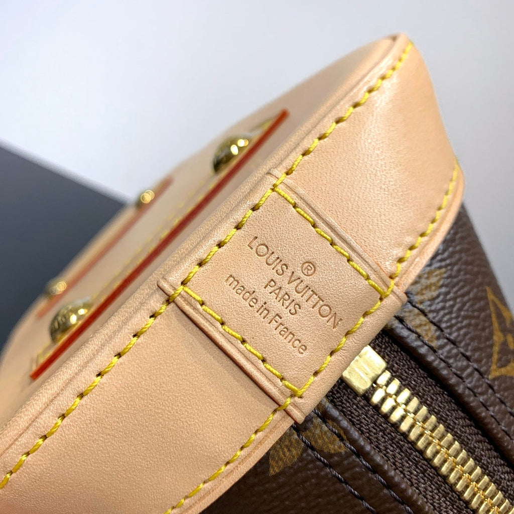 ALMA BB 23 EN TOILE MONOGRAMME MARRON ET GARNITURE EN CUIR DE VEAU BEIGE BOUCLE DORÉE