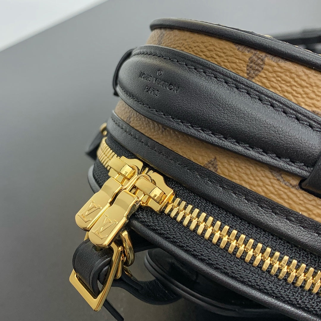 MINI BOÎTE CHAPEAU 13 EN TOILE INVERSÉE MONOGRAMME MARRON QUINCAILLERIE DORÉ