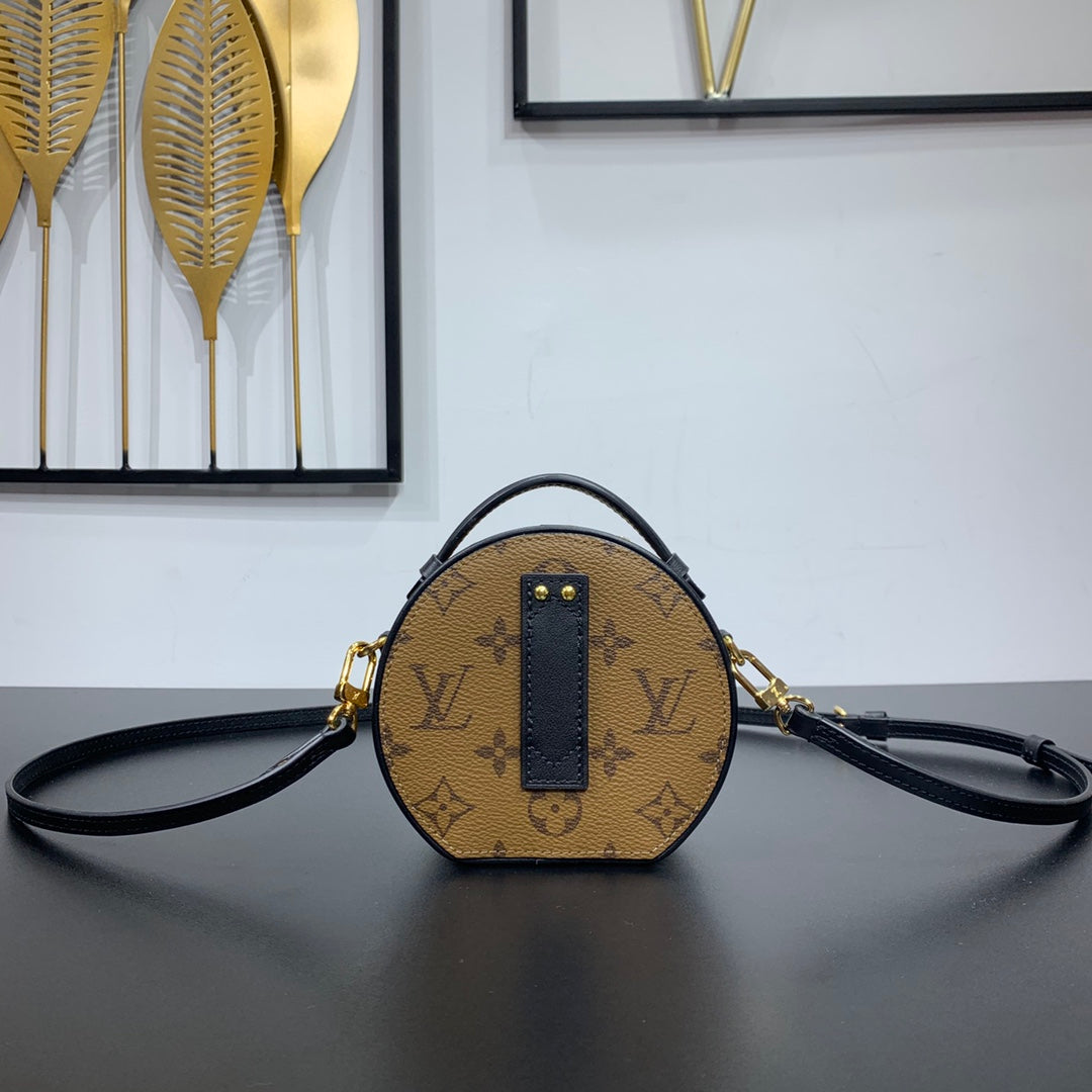MINI BOÎTE CHAPEAU 13 EN TOILE INVERSÉE MONOGRAMME MARRON QUINCAILLERIE DORÉ