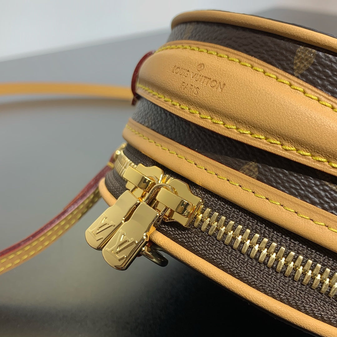 MINI BOÎTE CHAPEAU 13 EN TOILE MONOGRAMME MARRON QUINCAILLERIE DORÉ