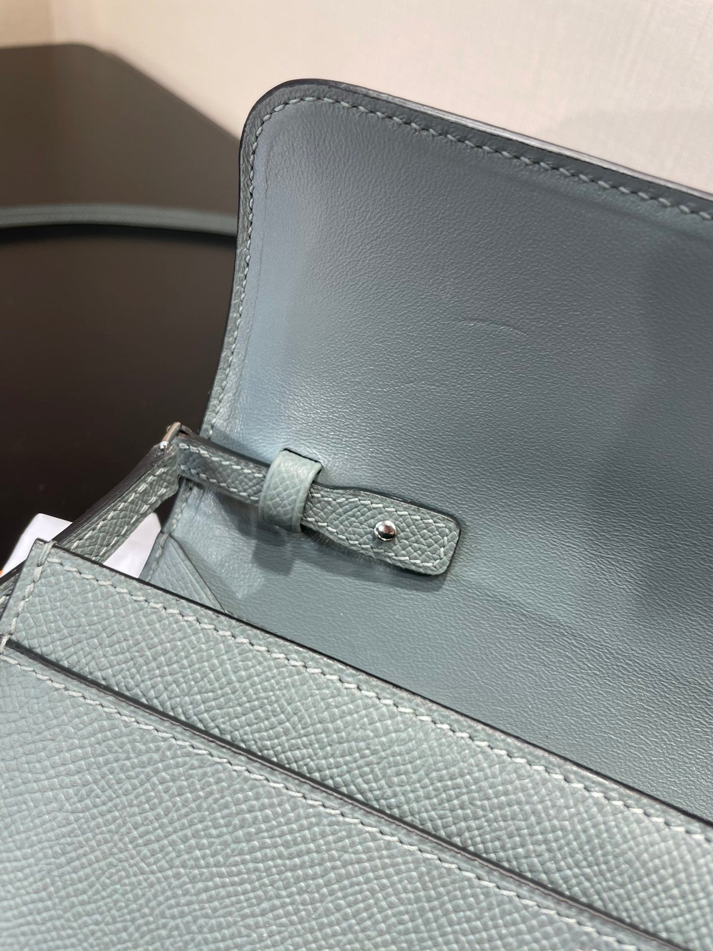 CONSTANCE TO GO 20,5 VERT AMANDE EPSOM ARGENT QUINCAILLERIE