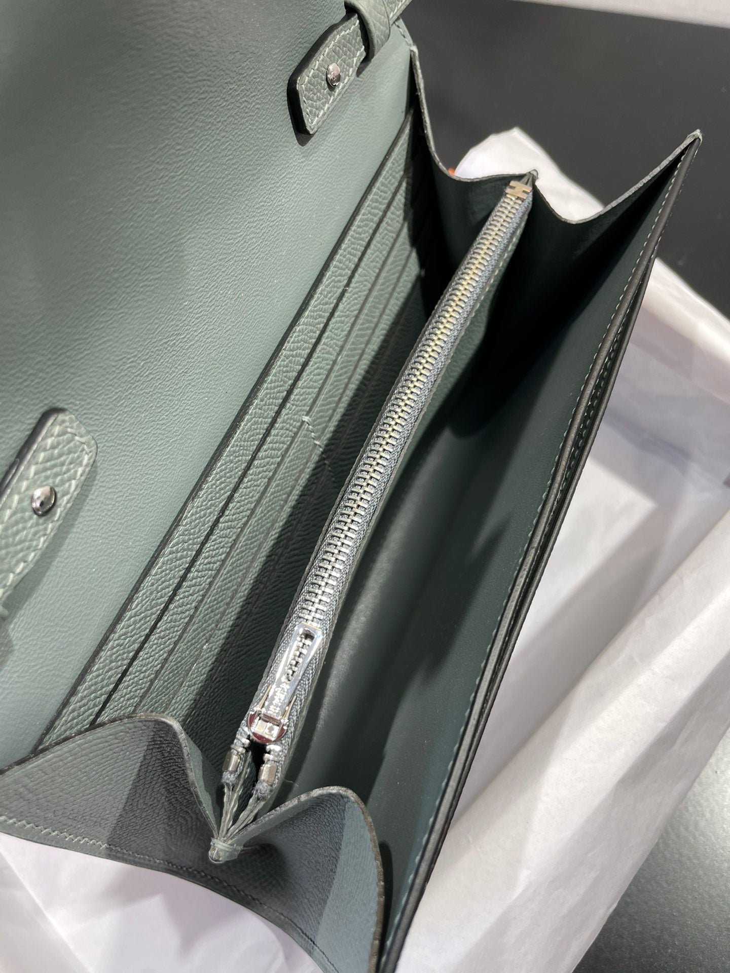 CONSTANCE TO GO 20,5 VERT AMANDE EPSOM ARGENT QUINCAILLERIE