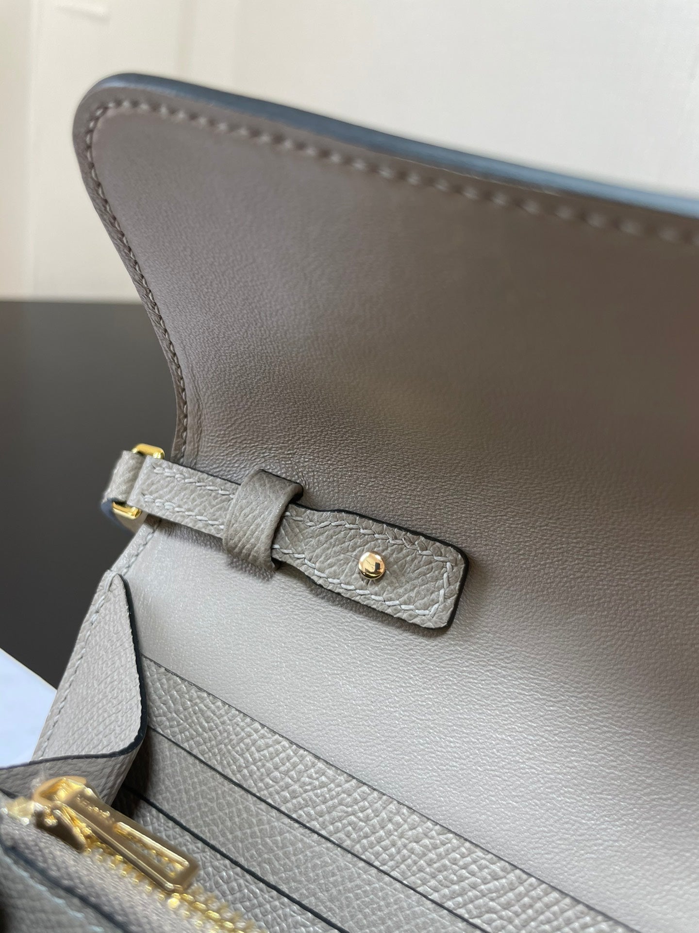 CONSTANCE TO GO 20,5 GRIS EPSOM OR QUINCAILLERIE